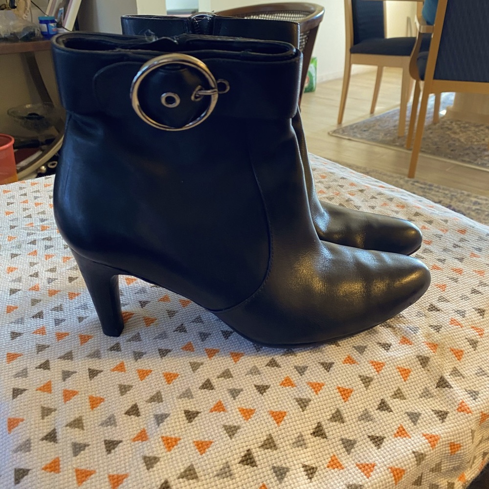 Ecco booties  size 37 European is size 6.5 us used a few times 2.1/5 inches heel